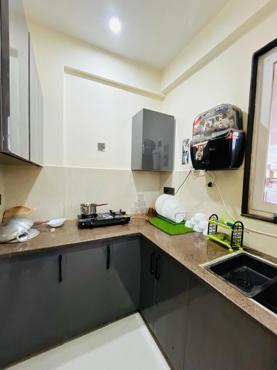 Kitchen or kitchenette
