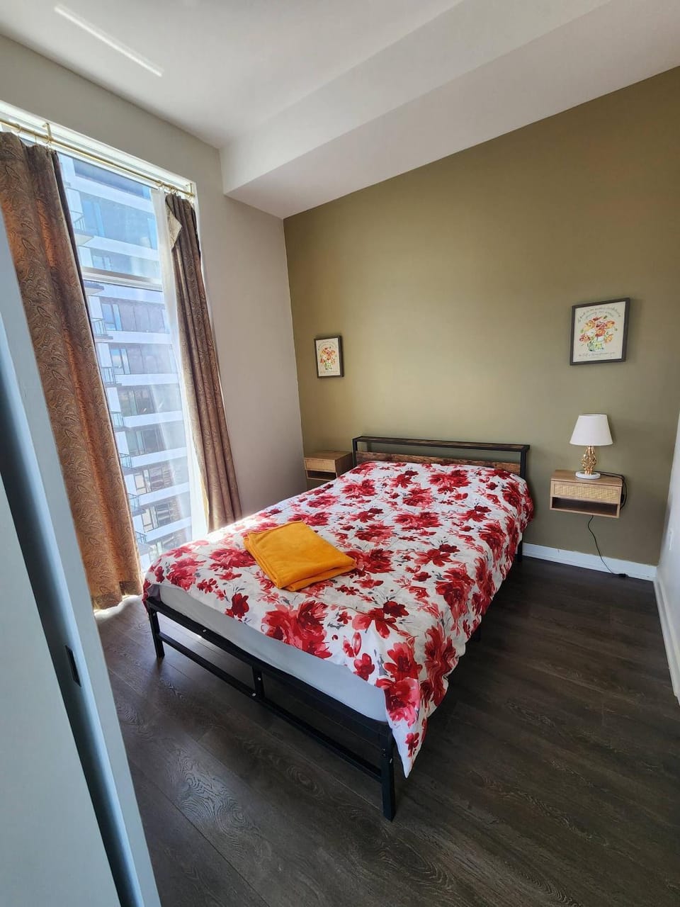 Bed, Decorative detail, Bedroom