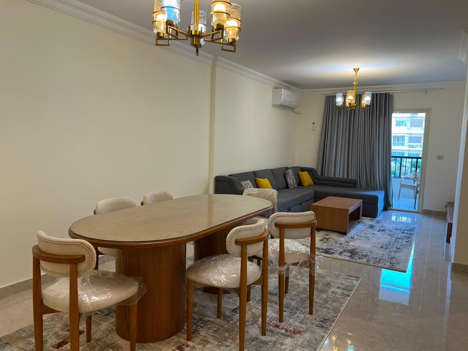 شقه للإيجار بالمعمورة الشاطئ Apartment in Alexandria