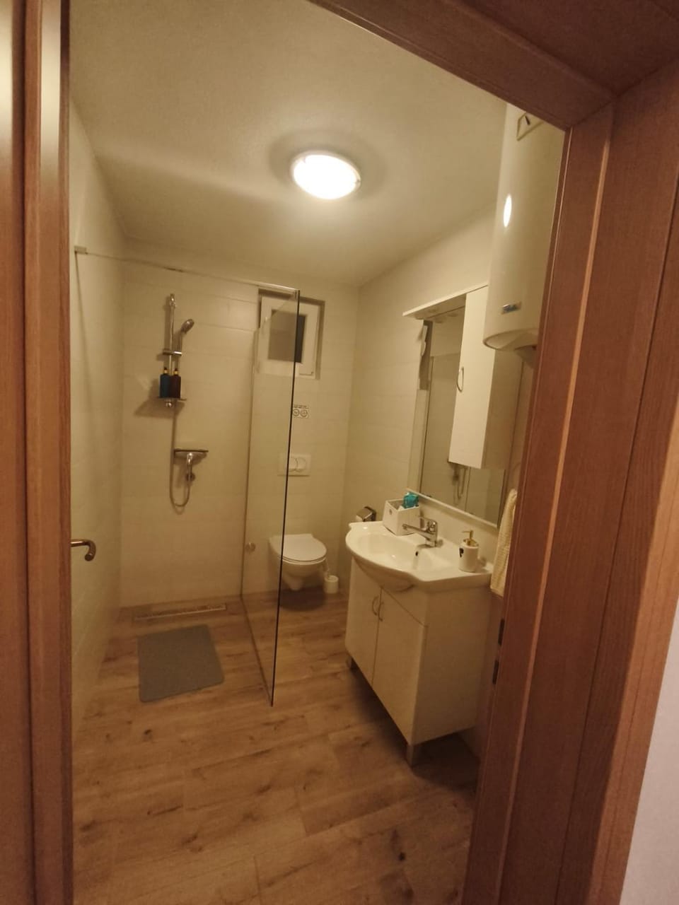 Shower, Toilet, Bathroom