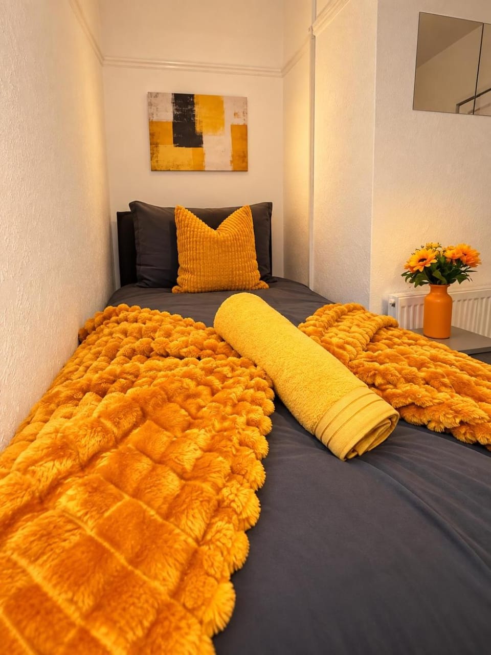 3Bed, Sleeps7, Street Parking, Perfect For Contractors, Tourists, Business, Travel, Groups, Long And Short Stays Available, Great Rates Available At Peachy Stays Apartment in Liverpool