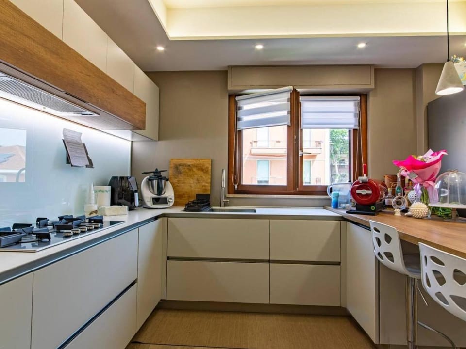 Golden Stone Overlook Apartment in Lazio