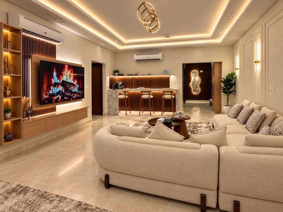 Luxury 5-Bedroom Lake View Apartment, El Latini New Alamein Apartment in Egypt