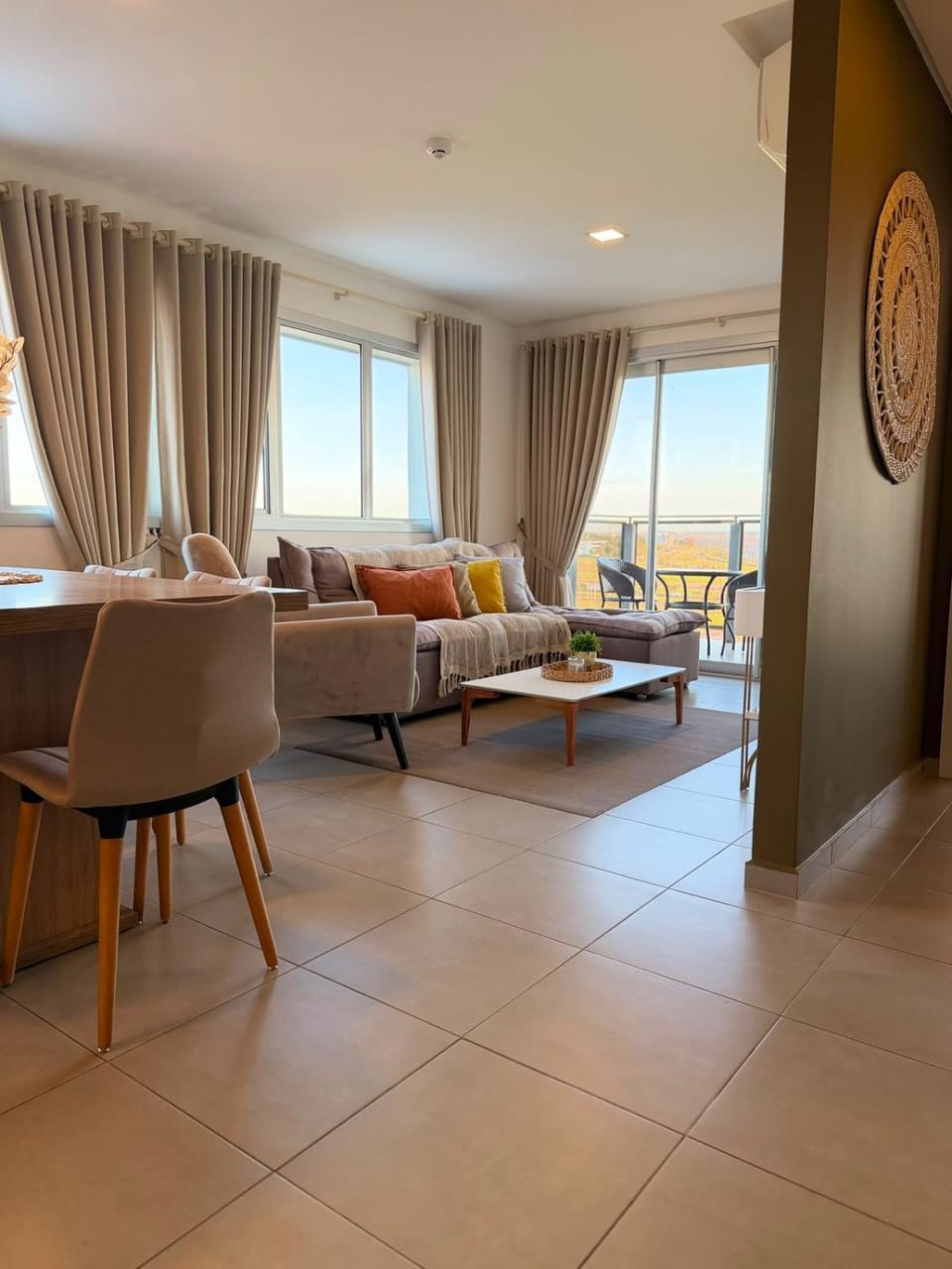 Hermosas vistas en Exclusivo Depto de 2 habitaciones con Parking en Edificio Parana Playa Departamentos! Apartment in Misiones Province, Argentina