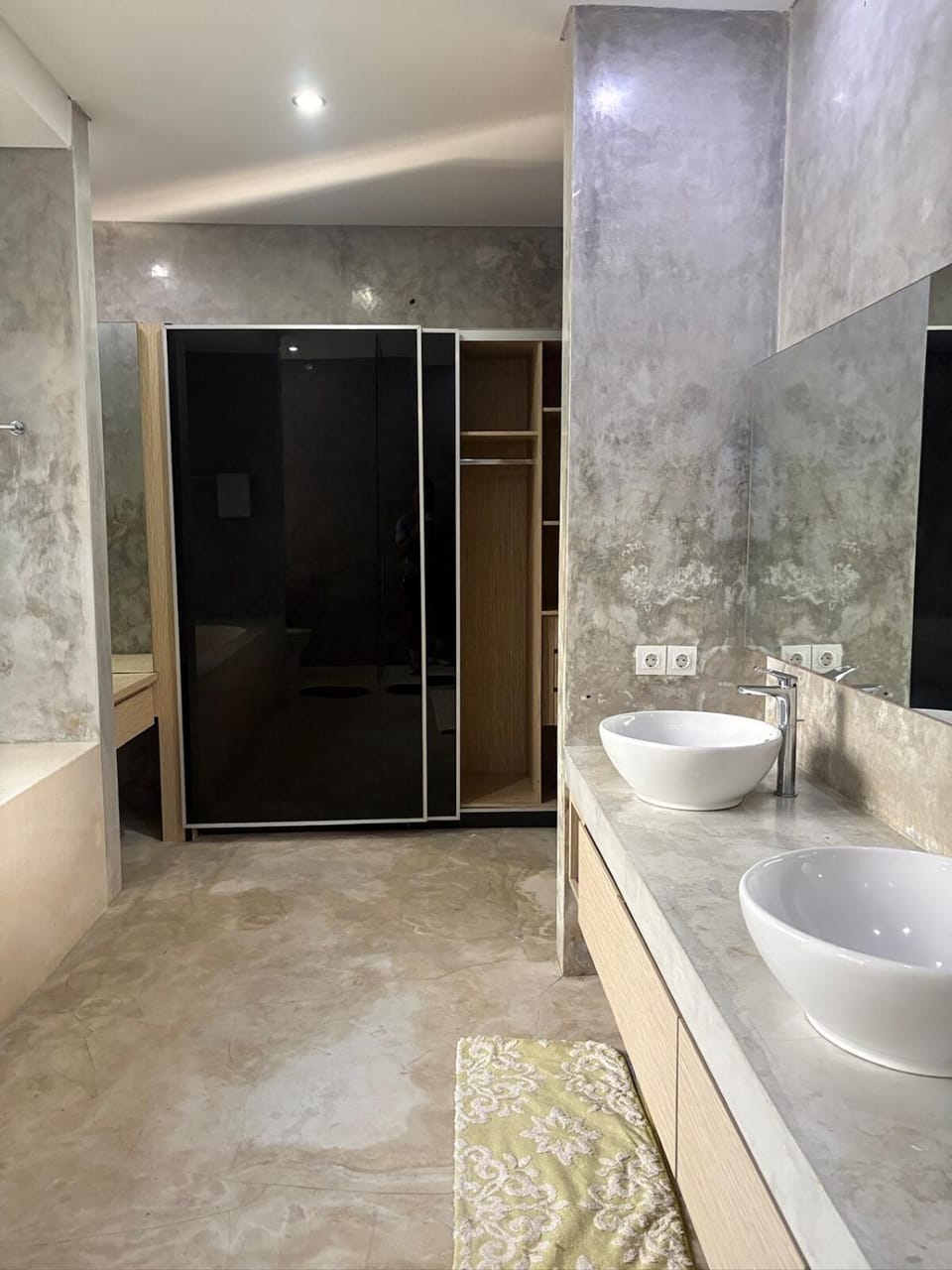NEW, Modern Loft Apartment Suite, Dreamland Beach Apartment in Bali