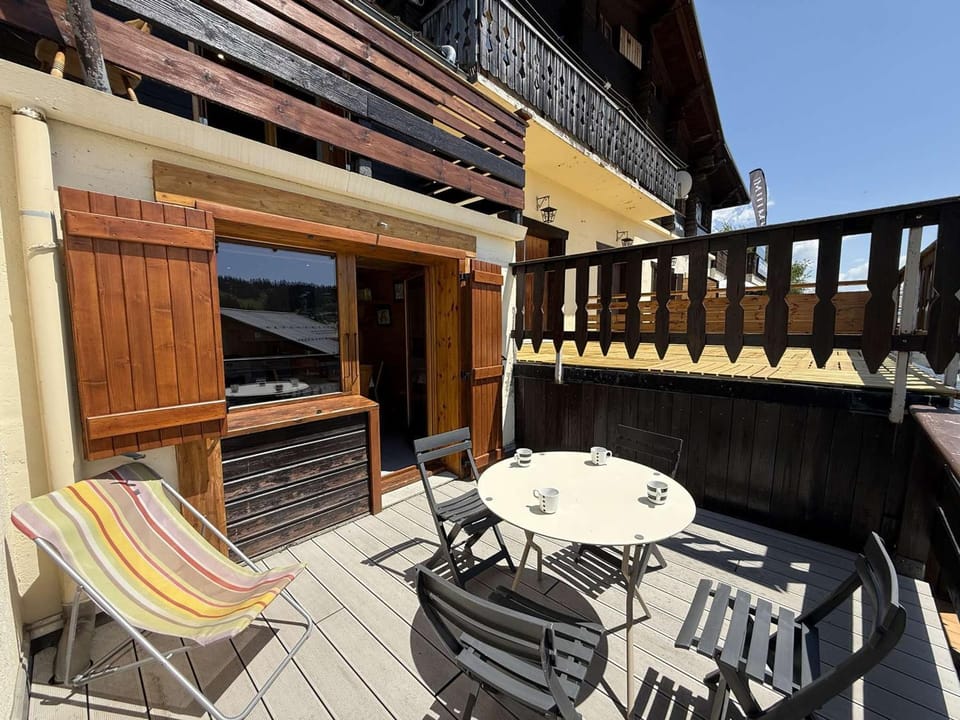 Studio mezzanine rénové, terrasse - 4/6 pers. - FR-1-594-344 Apartment in Villard-sur-Doron