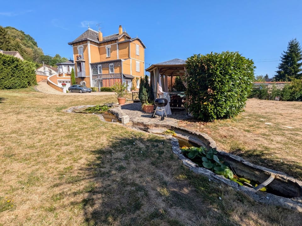 Studio duplex avec piscine commune - 2 pers. - FR-1-591-803 House in Centre-Val de Loire