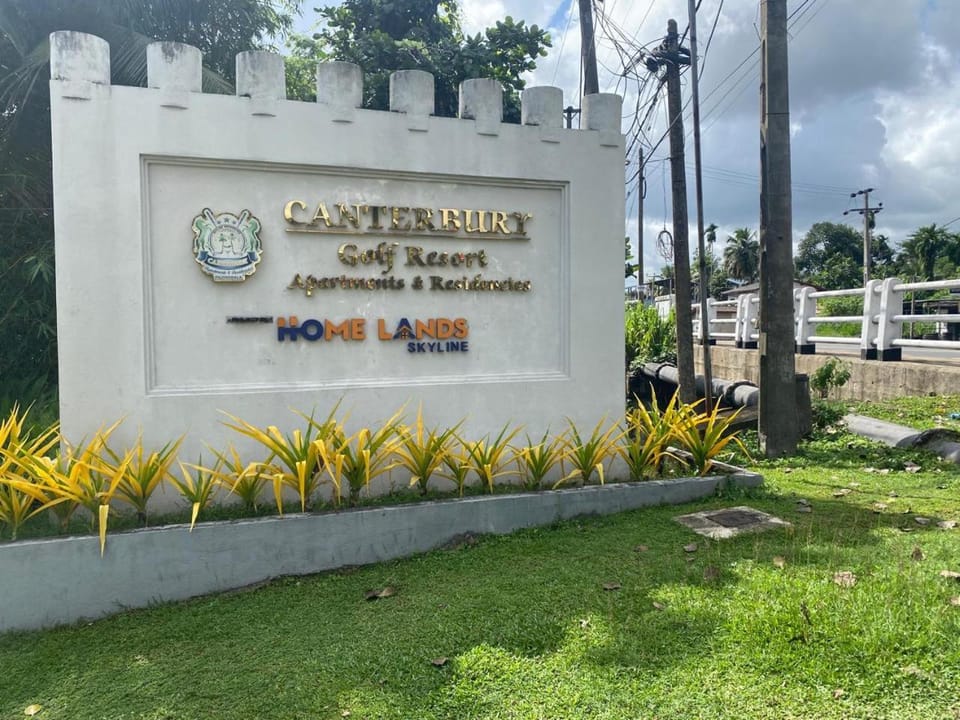 Four-Bedroom Villa in Canterbury, Kahathuduwa Apartment in Western Province