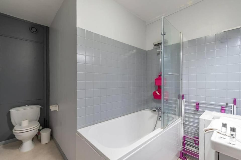 Appartement Lille Centre avec Ascenseur Wifi et Vue sur la Ville Apartment in Lille