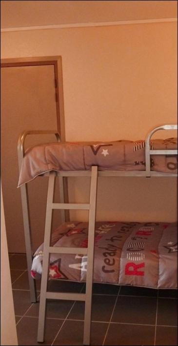 bunk bed