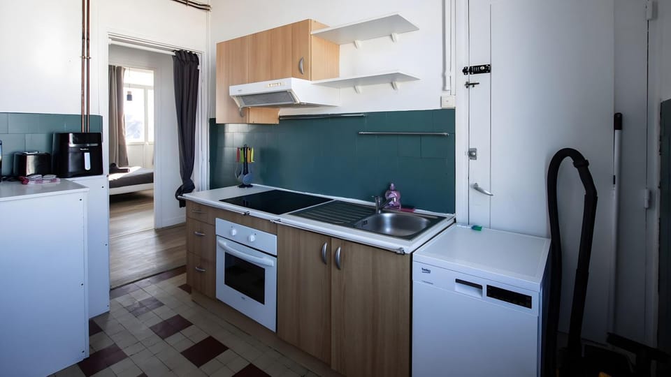 Douai 4 chambres Place dArmes 3e etage Apartment in Hauts-de-France
