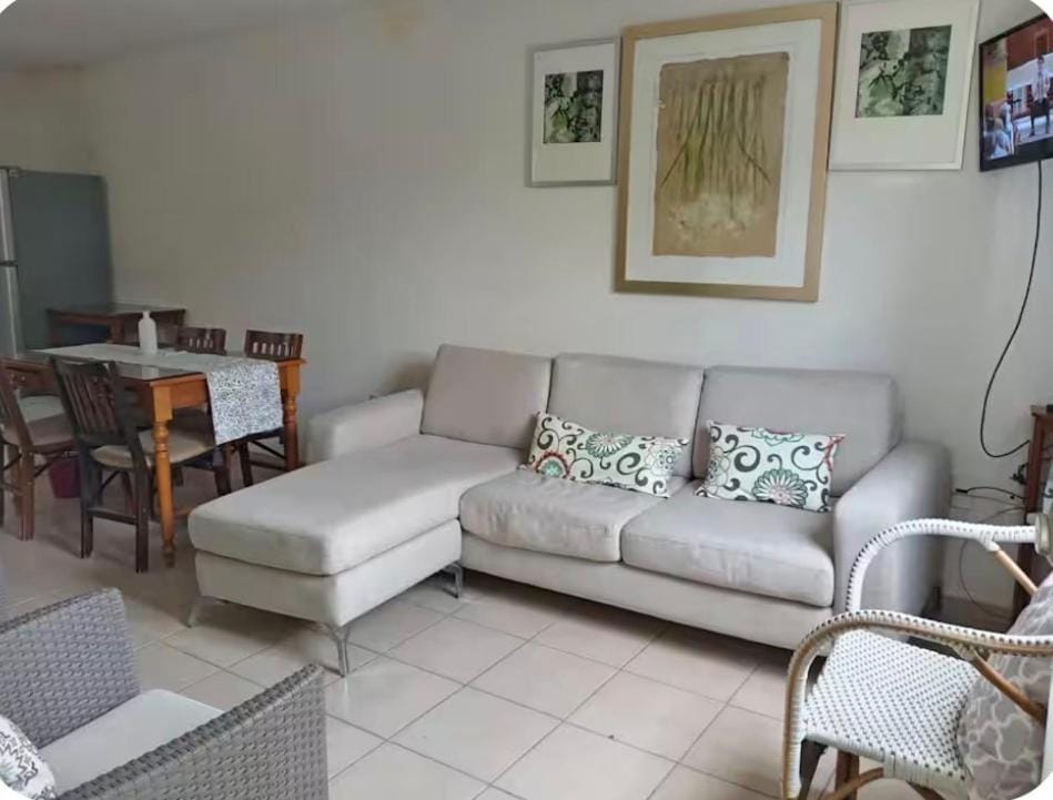 TV and multimedia, Living room, Dining area