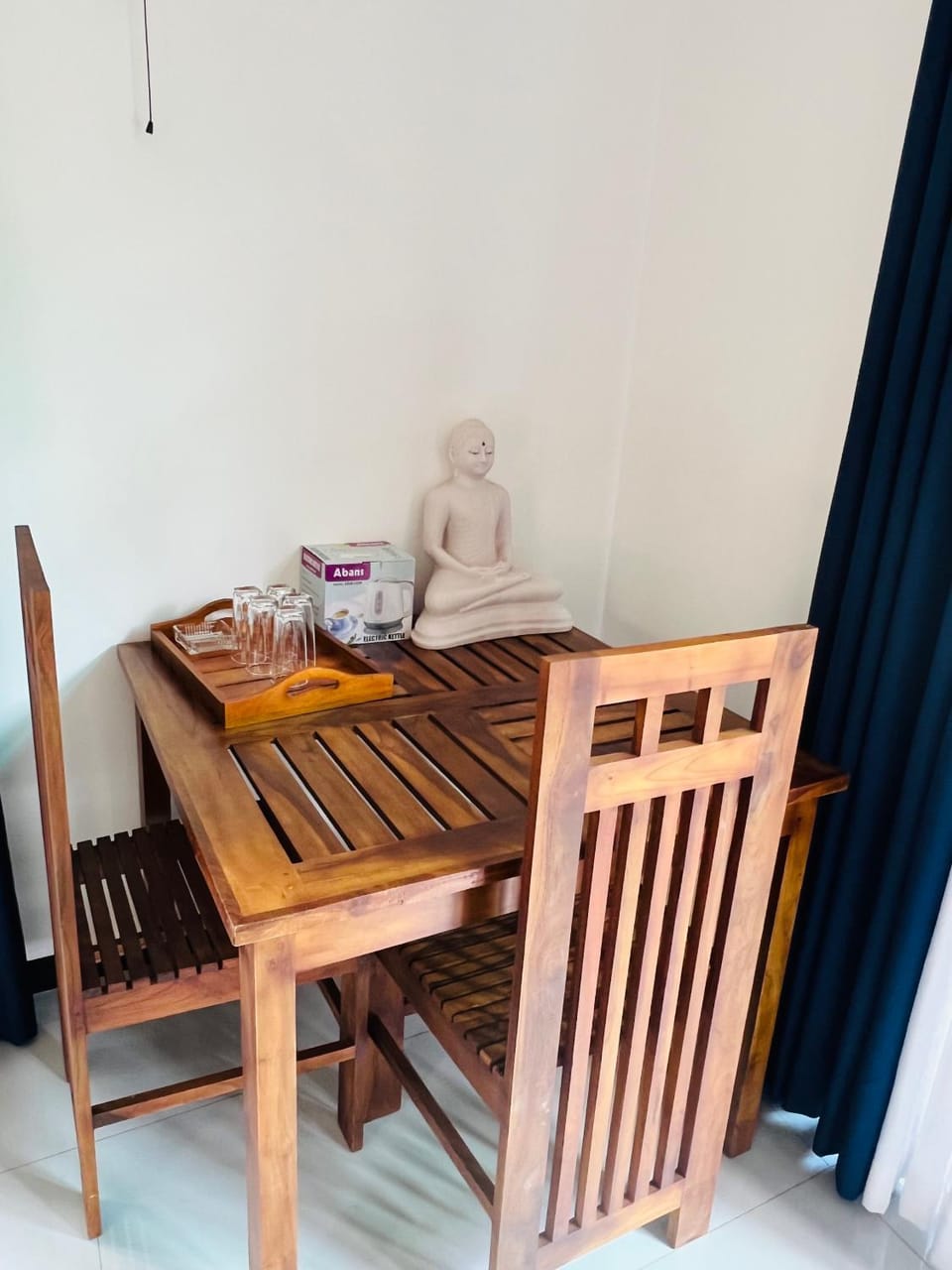 Coffee/tea facilities, Dining area
