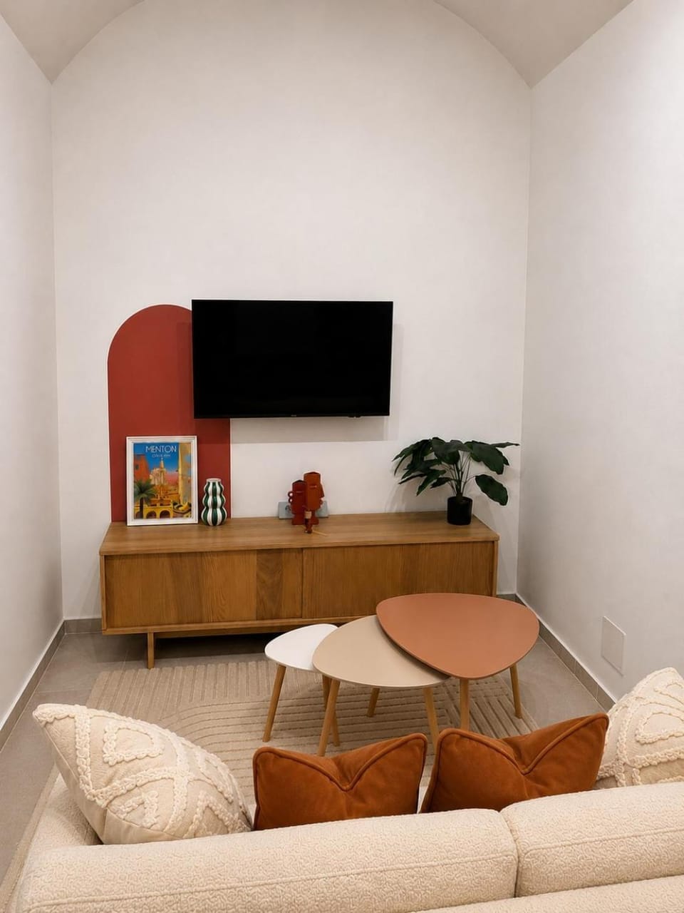 Renovated Cozy Haven - Old Town and Beach Apartment in Menton