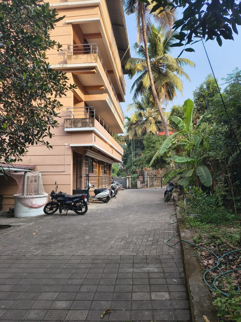 Homestays by SR Kodikal Apartment in Mangaluru