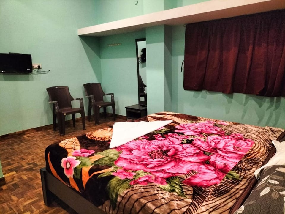 View by the lake Bed and Breakfast in Kodaikanal