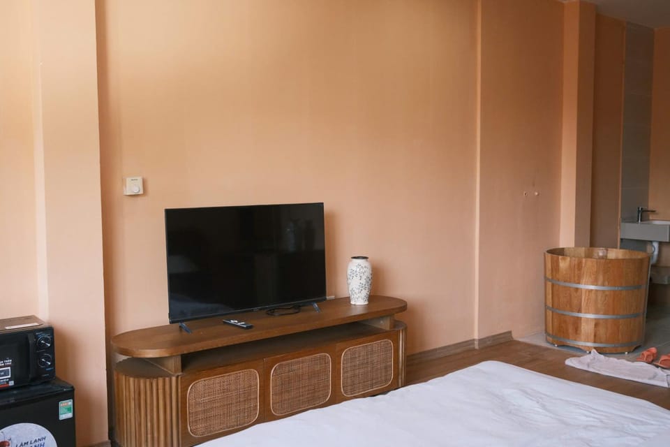 TV and multimedia, Photo of the whole room, Bedroom