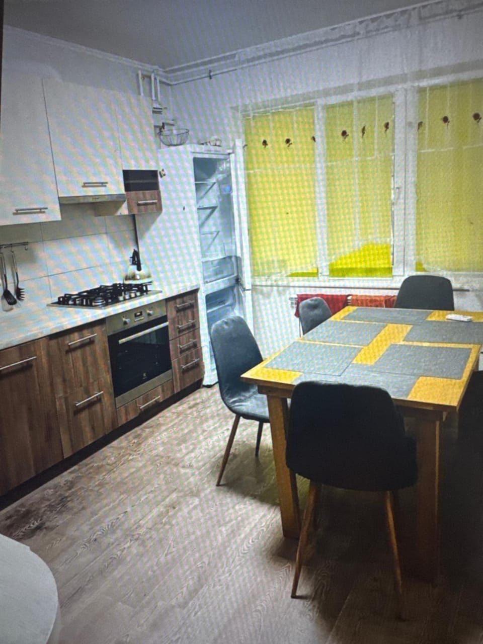 Odesa 4 Rooms Deluxe Apartment in Odessa
