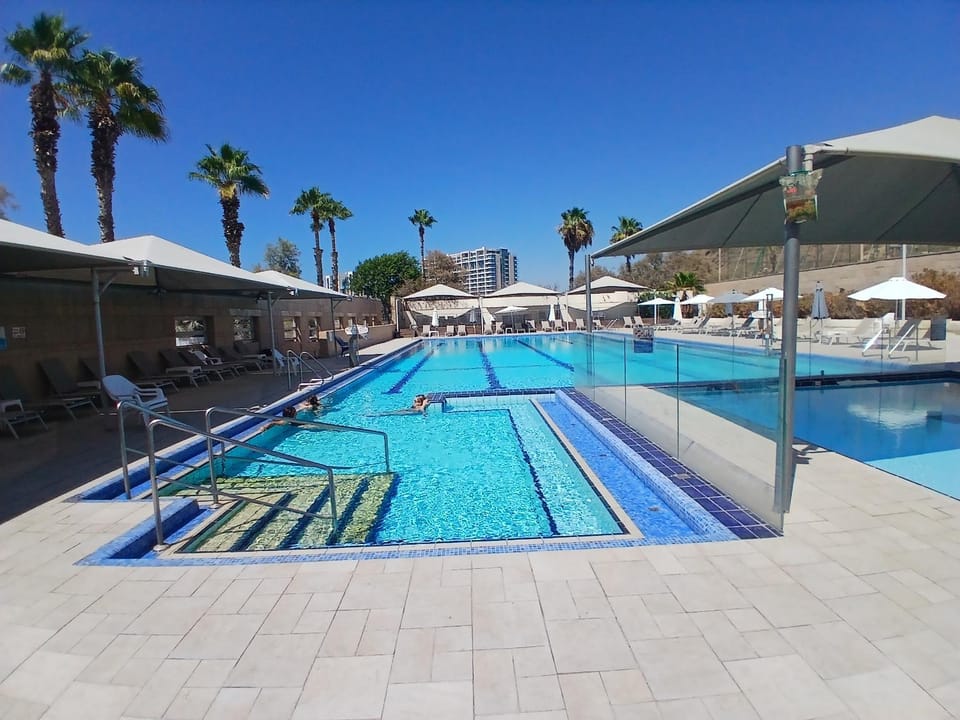אוקיינוס במרינה מלון Apartment hotel in Herzliya