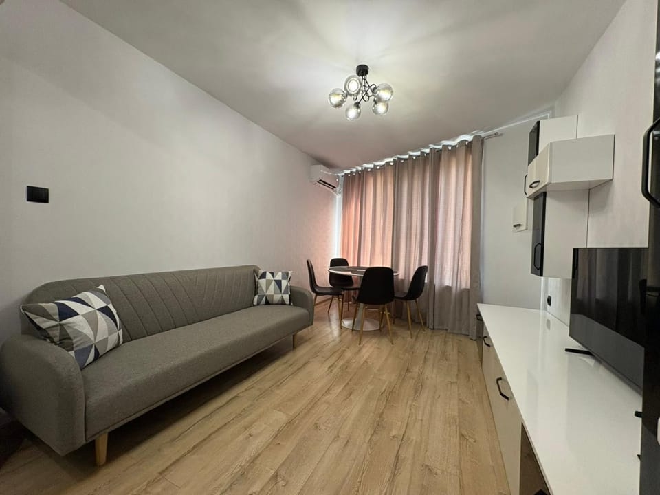 Communal lounge/ TV room, TV and multimedia, Living room, Seating area