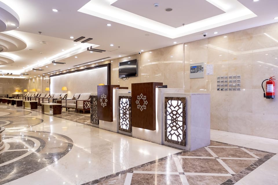 Restaurant/places to eat, TV and multimedia, Lobby or reception