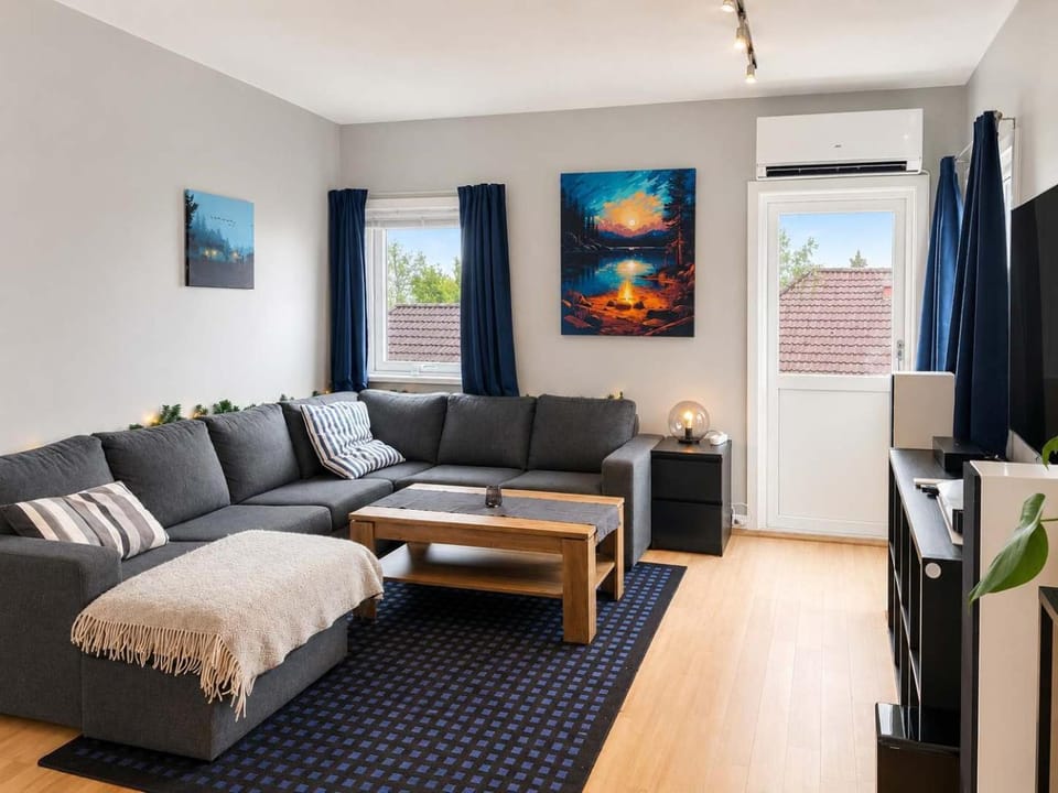 HG48 - 2BR Kronstad Apartment with Balcony Bergen Apartment in Bergen