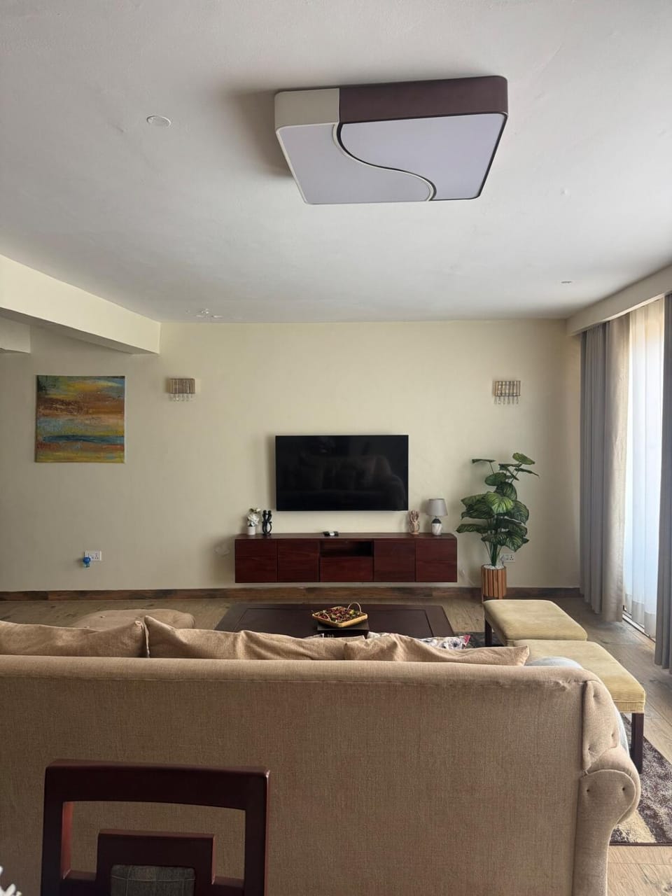 TV and multimedia, Living room, Seating area, Evening entertainment