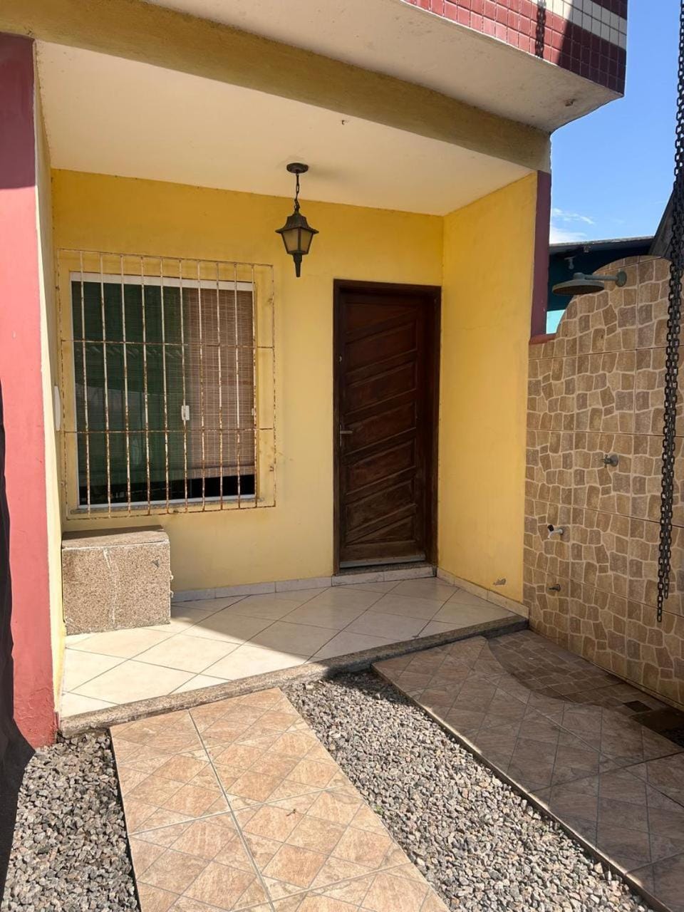 Cozy House 10 meters from the highway and 200 meters from the beach House in Cabo Frio