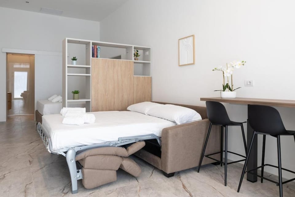 Residenza Sant'Ambrogio 3C - 15 minutes from Malpensa Apartment in Lombardy