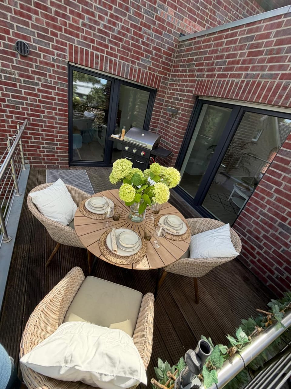 Balcony/Terrace, Balcony/Terrace