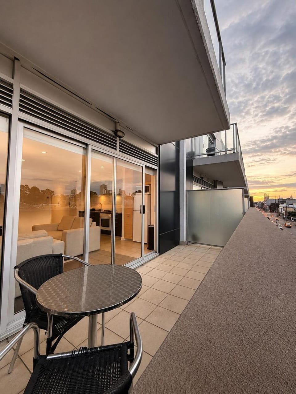 Beach Days, Balcony Nights - St Kilda with Private Parking Apartment in Saint Kilda