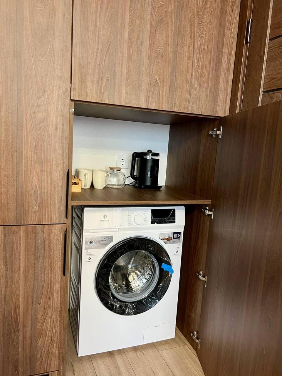 Coffee/tea facilities, Kitchen or kitchenette