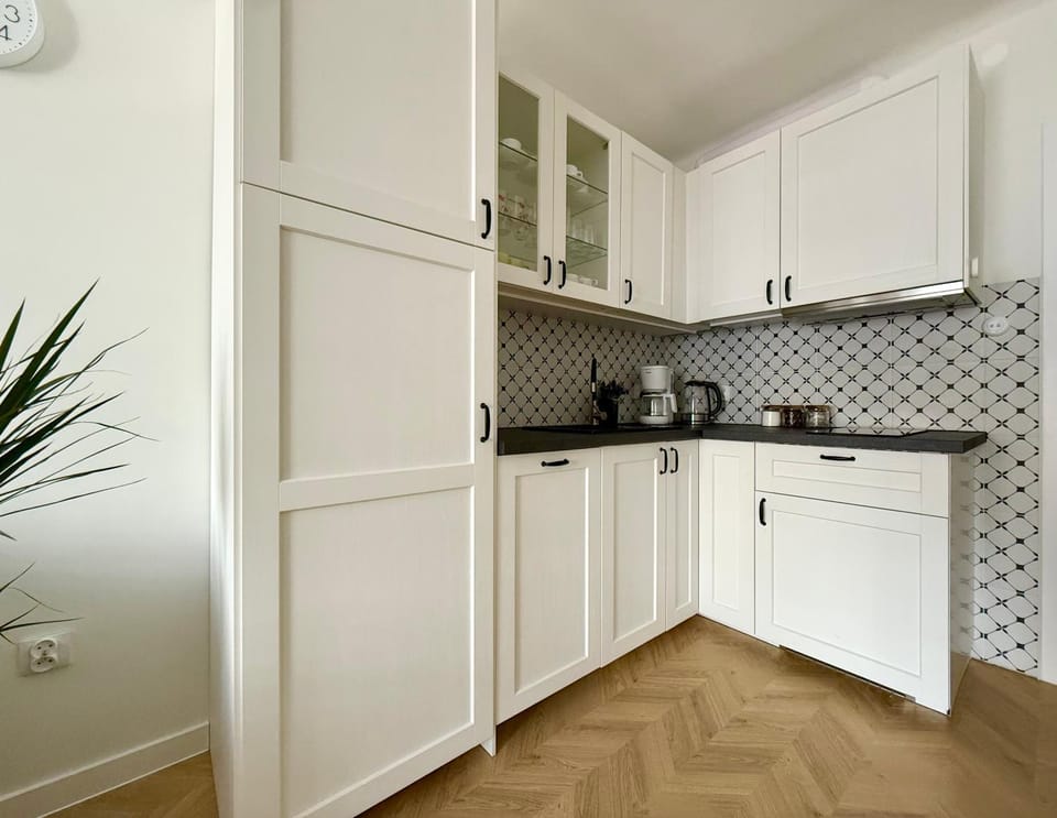 Kitchen or kitchenette, pet friendly, stove