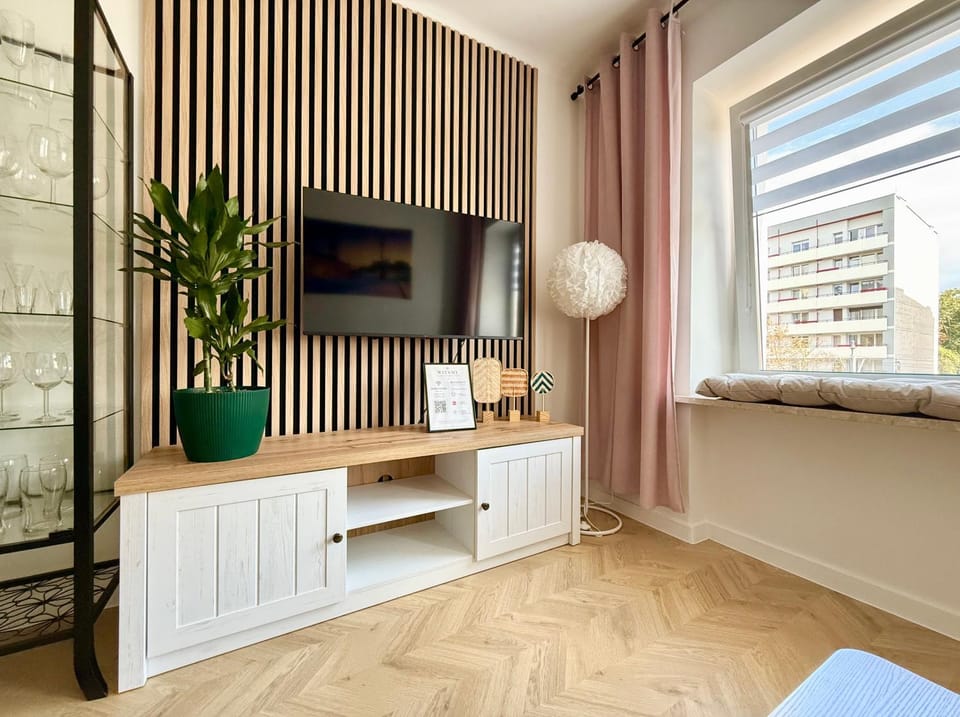 TV and multimedia, Kitchen or kitchenette