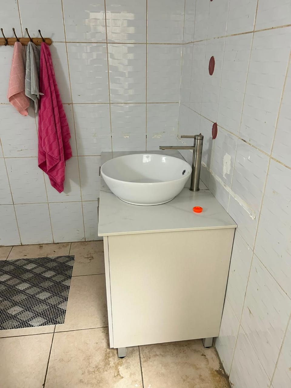 Renovated Garden Apartment Near Madatech Arlozorov Apartment in Haifa
