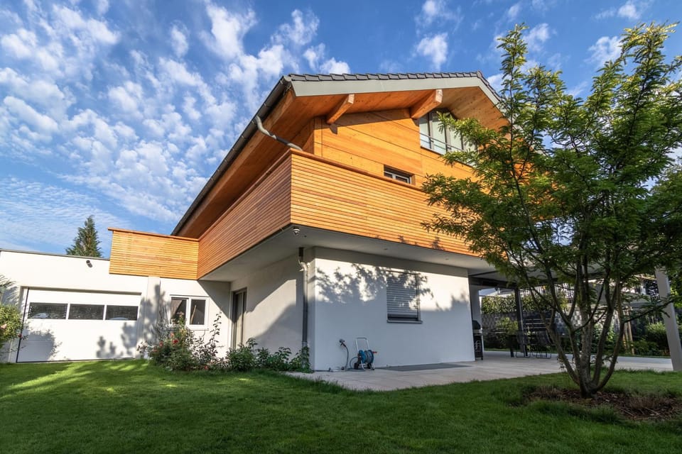 Property building, Garden view