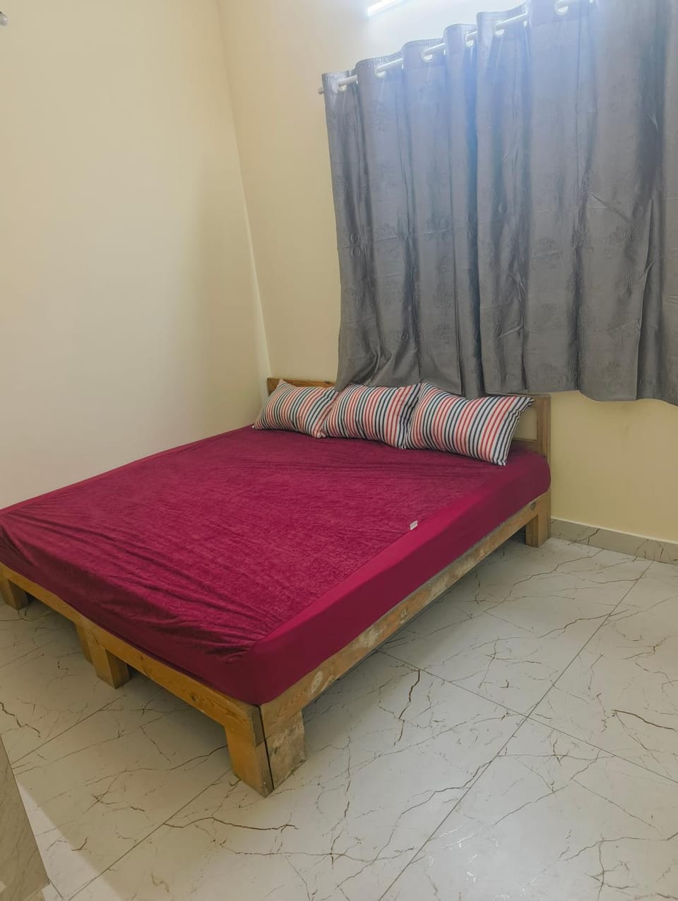 Cozy 5bhk fully furnished at kormangla Apartment in Bengaluru