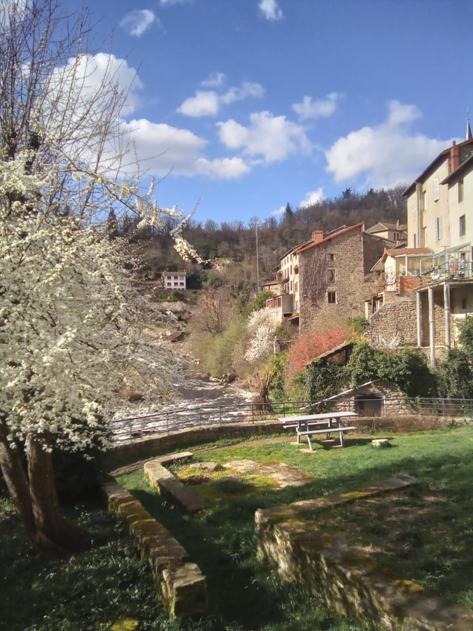 Yama to kawa Bed and Breakfast in Auvergne-Rhône-Alpes