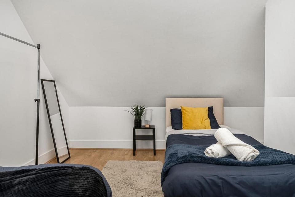 Gorgeous 1 Bedroom Flat, Free Parking Apartment in London