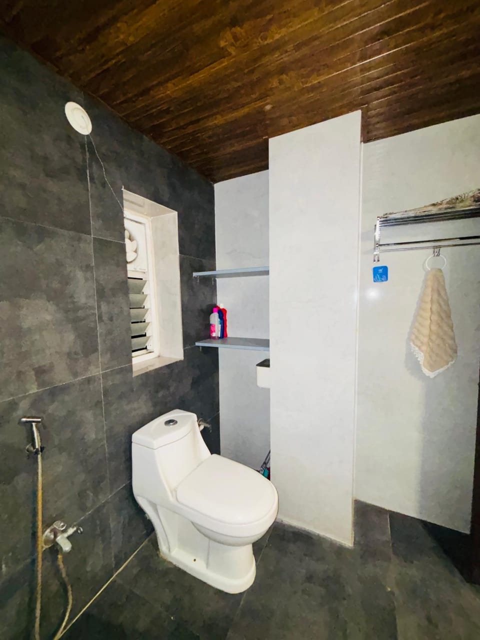 Renmou Stay by Jaatra Apartment in India