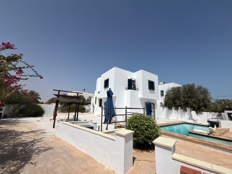 Facade/entrance, Garden, Swimming pool