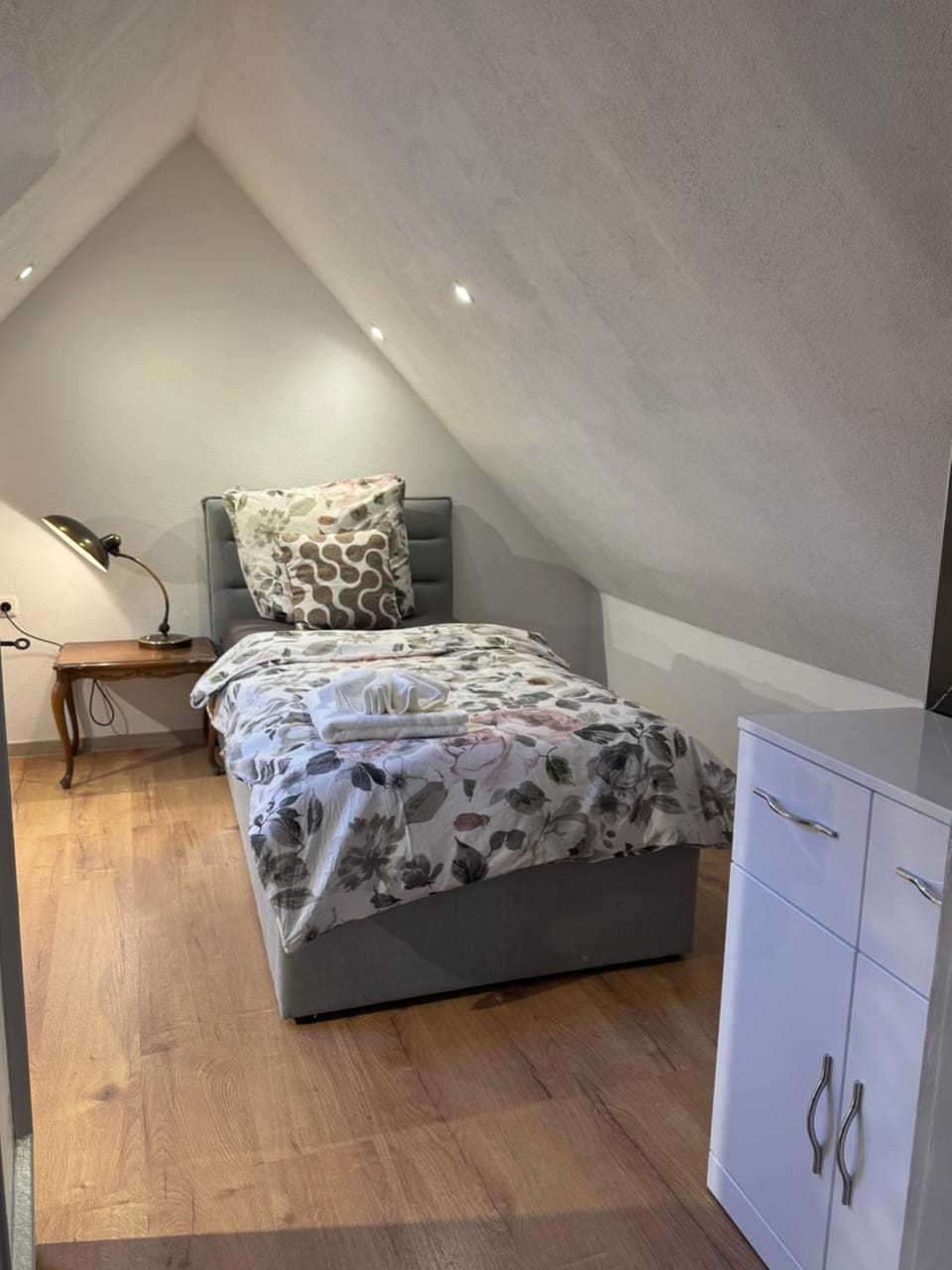 Schöne Dachgeschosswohnung mitten in Immenstadt Apartment in Immenstadt