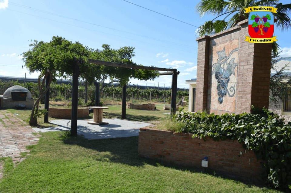 Chateau Escondido 20-Bed Dormitory House in Mendoza Province Province