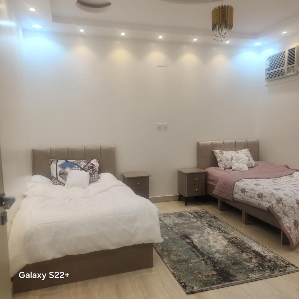 spacious luxury apartmentشقه فاخره واسعه Apartment in Saudi Arabia