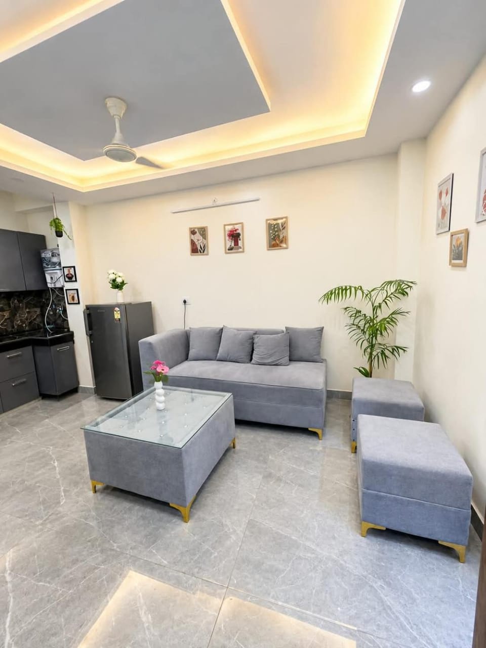 Humsafar Homes Apartment in New Delhi