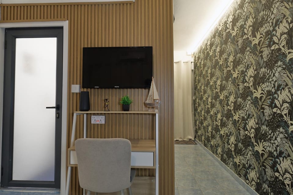 TV and multimedia, Seating area