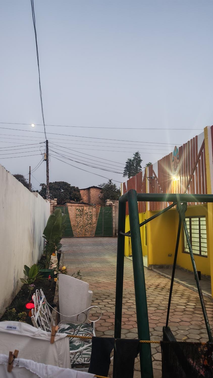 Yellow HOUSE Apartment in Lusaka