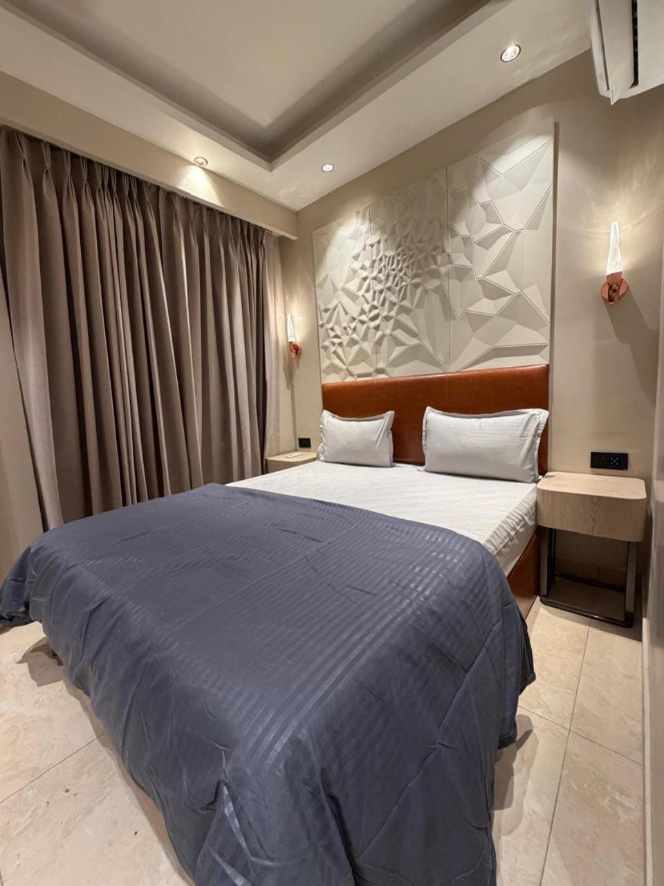 Savor stay Love hotel in Noida