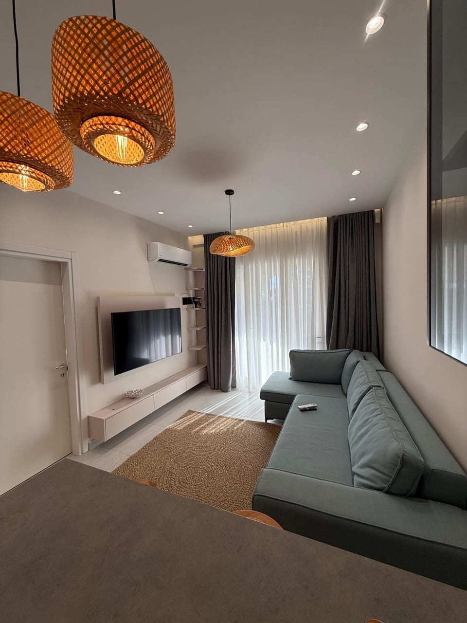 TV and multimedia, Living room, Bedroom
