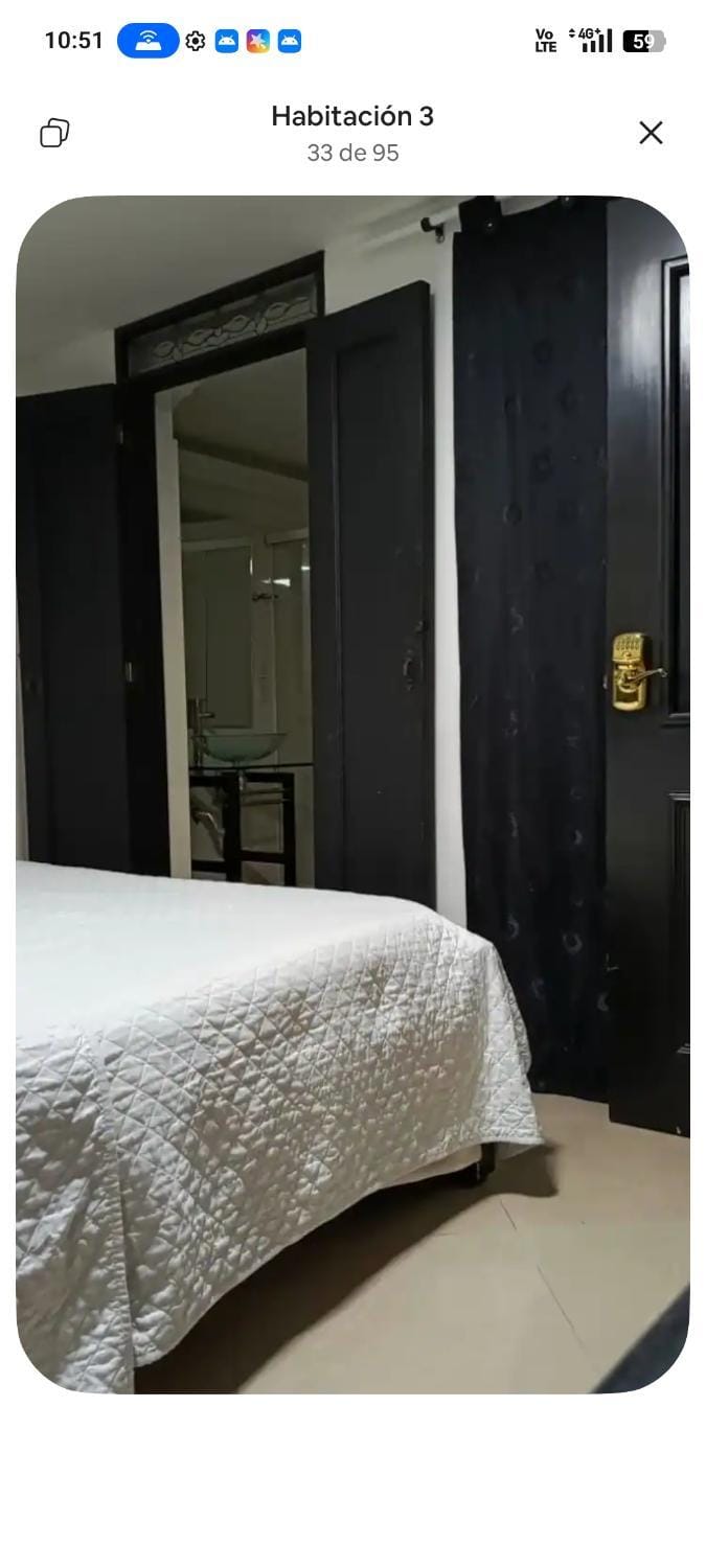 Espacioso apartamento con jacuzzi y mesa de billar Apartment in Medellin